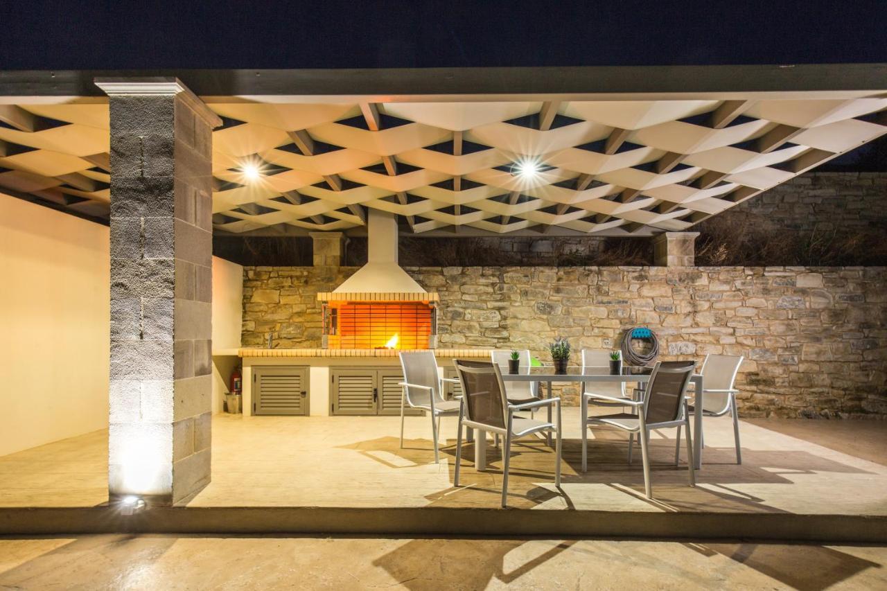 Larimar Luxury Sea View Villa キサモス エクステリア 写真