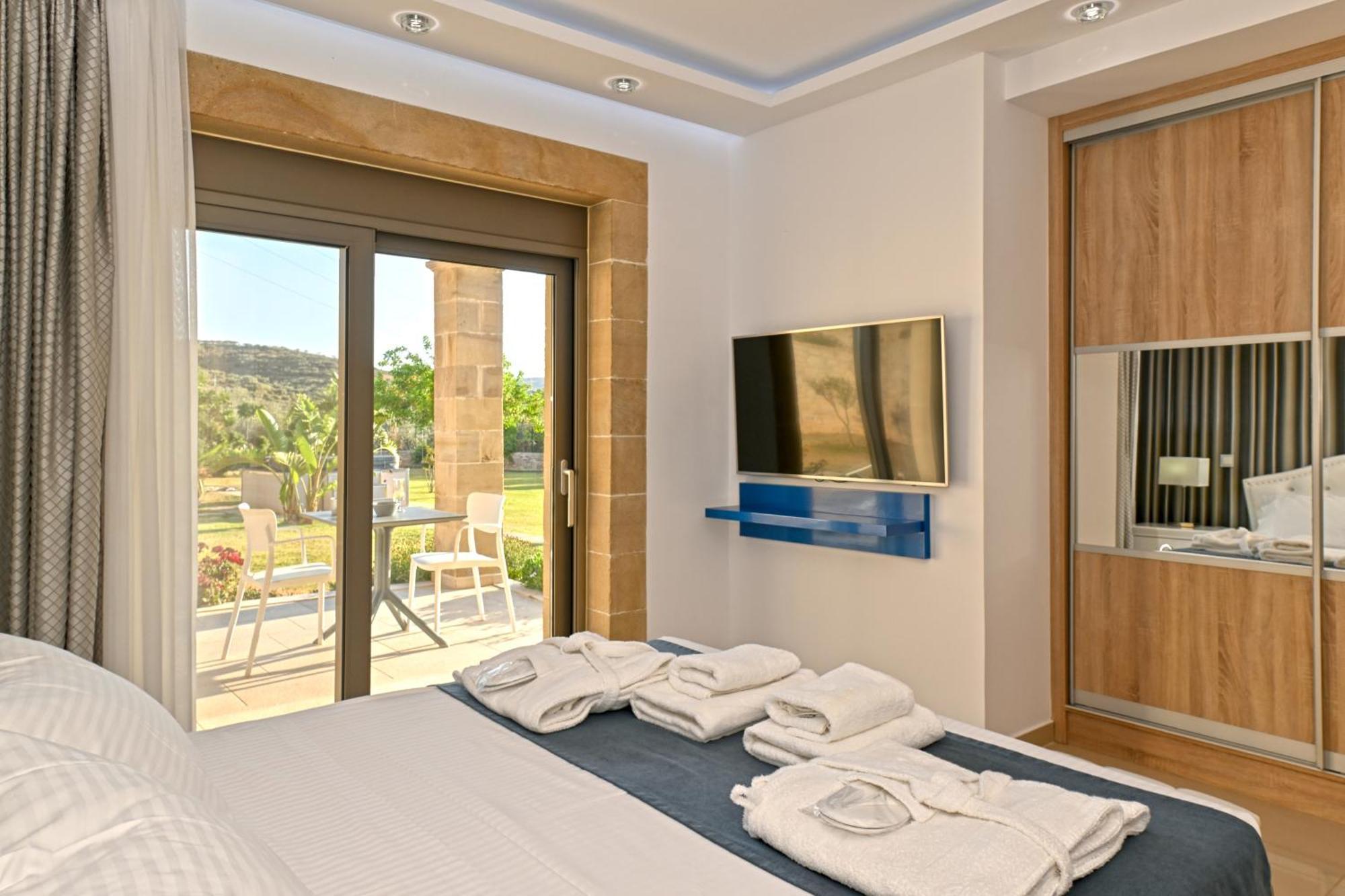 Larimar Luxury Sea View Villa キサモス エクステリア 写真