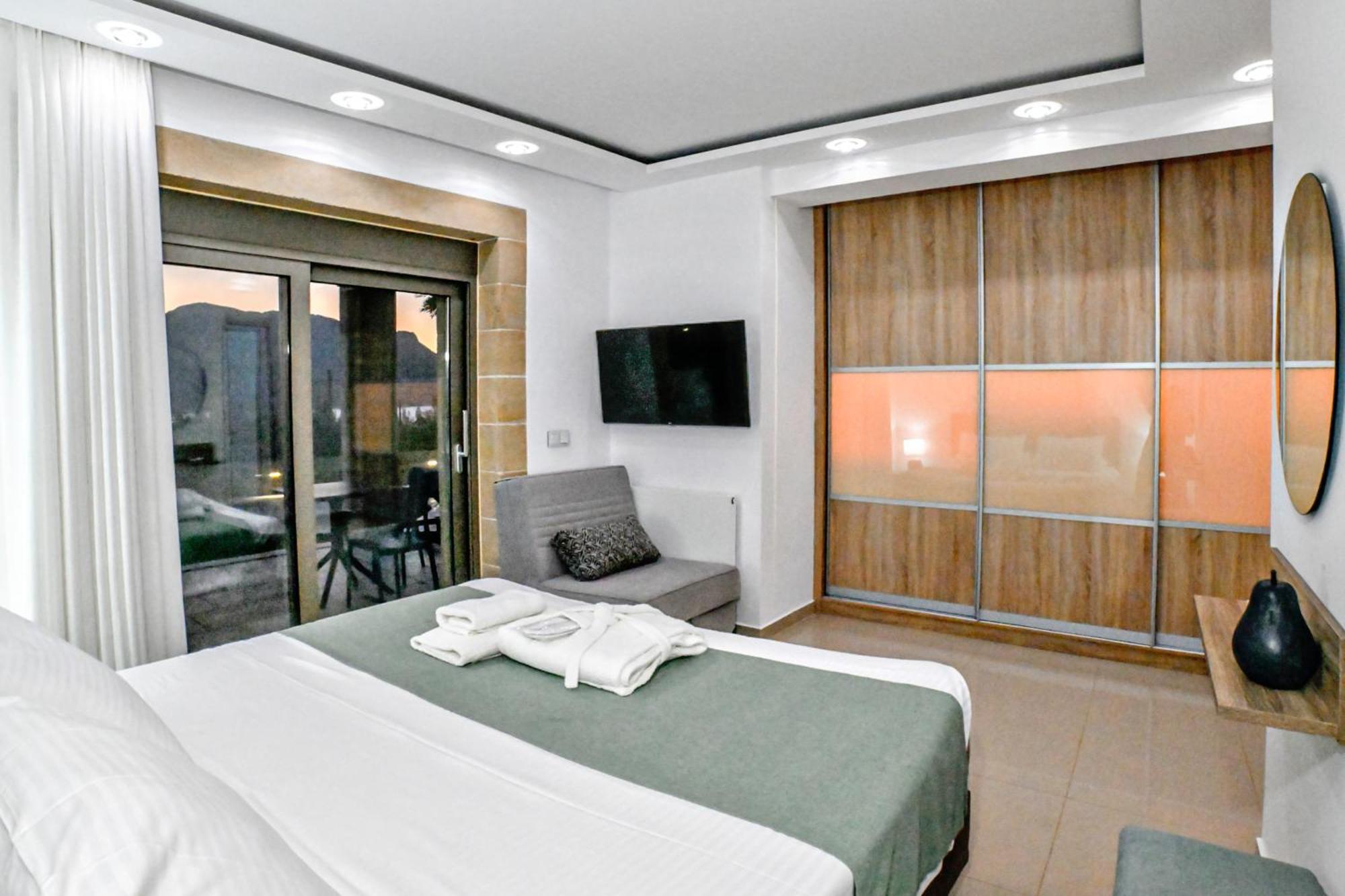 Larimar Luxury Sea View Villa キサモス エクステリア 写真